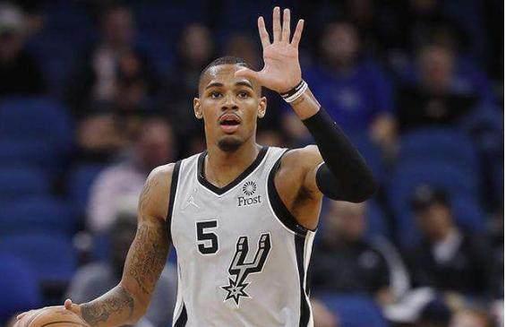 八村塁：东契奇缺席必须得有人站出来，我们需要保持团结一致